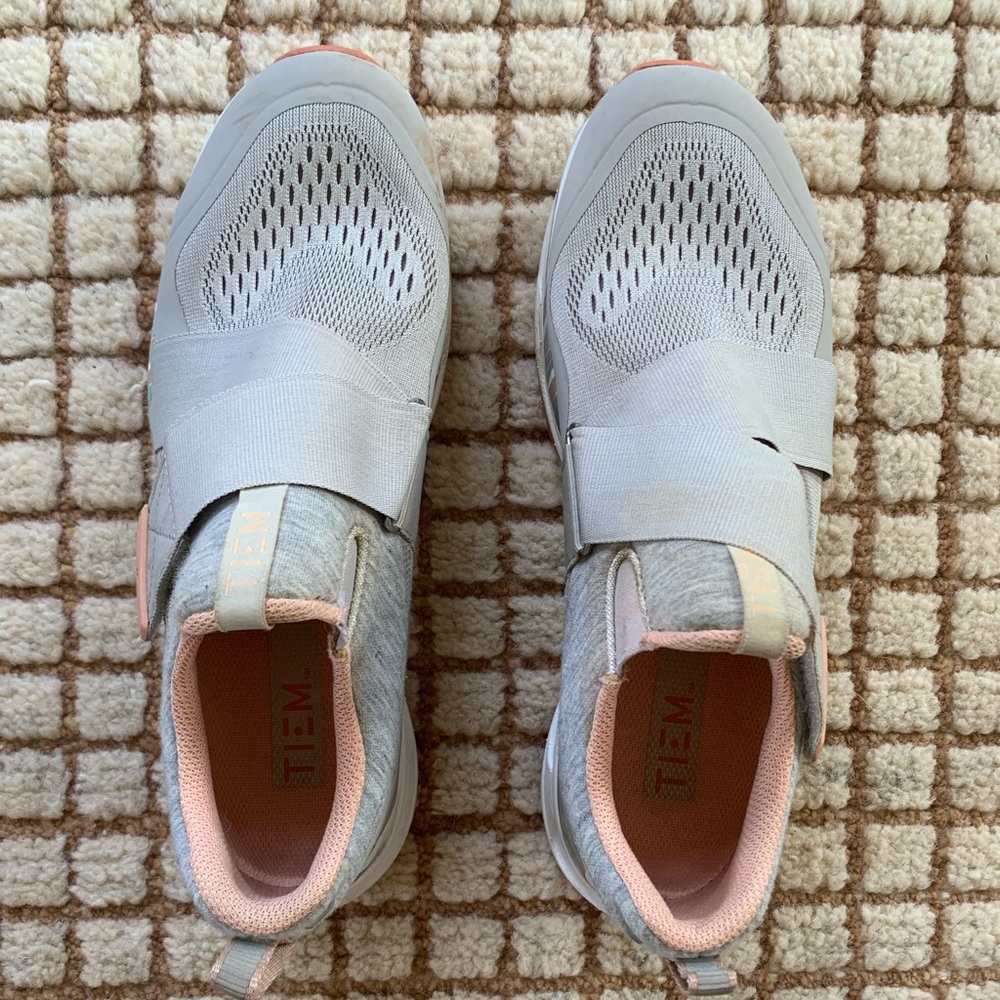 Tiem spinning shoes